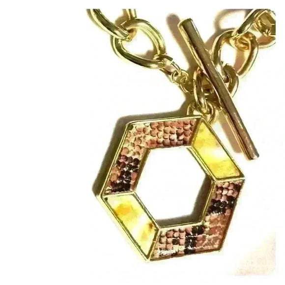 🔥 GOLD CHAIN with Octagon Snake Pendant🔥 - Picture 1 of 2